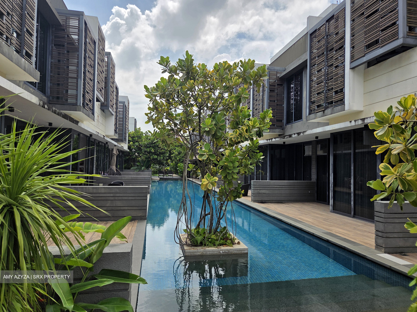 Alana (D28), Terrace #487779081